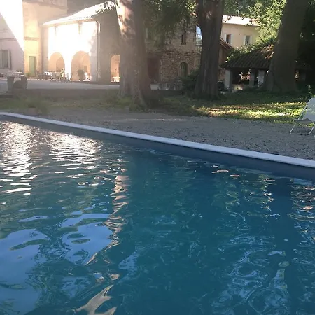 Pontmartin Pouchelon-montagne Bed & Breakfast
